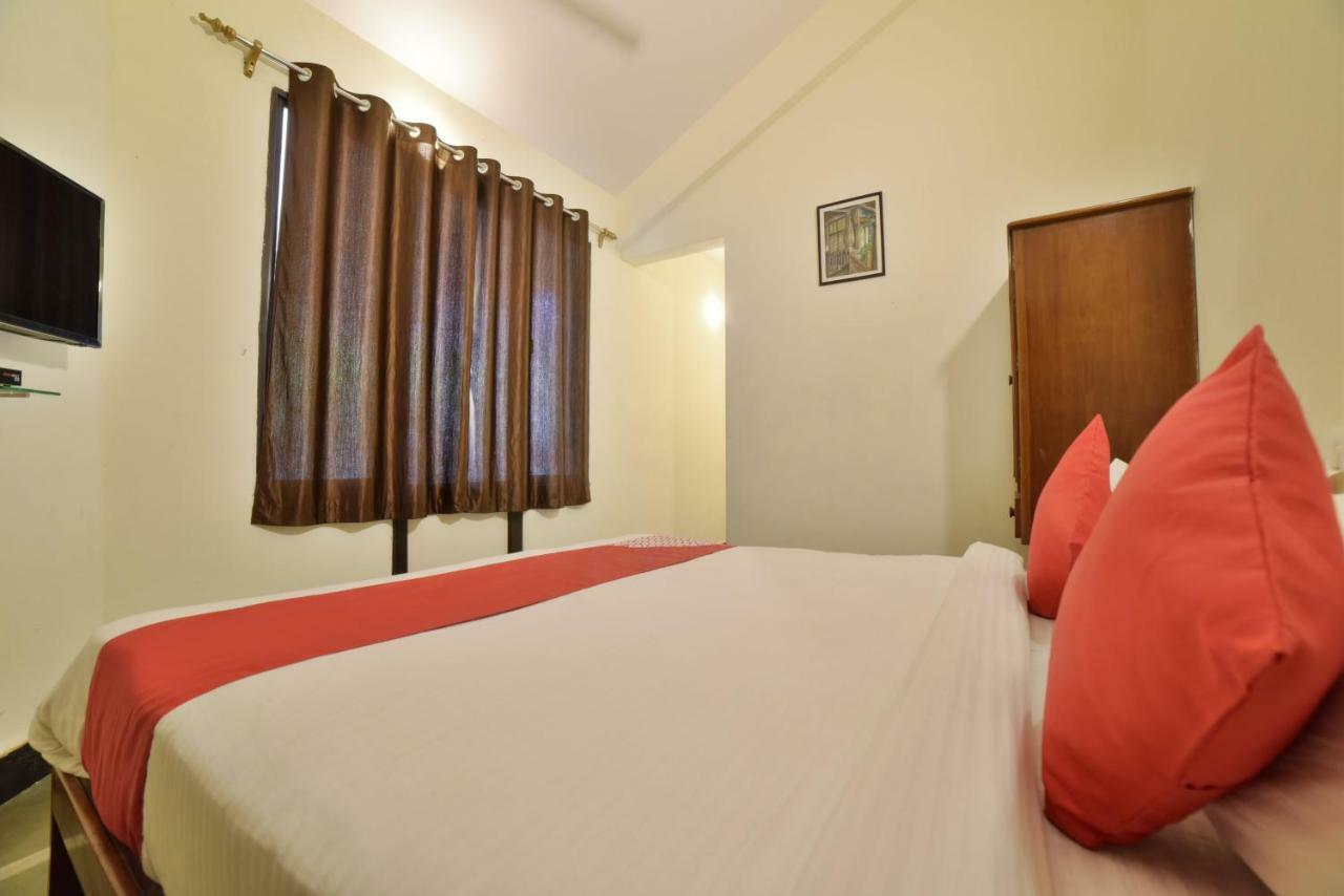 Big Daddy'S Inn Candolim Luaran gambar
