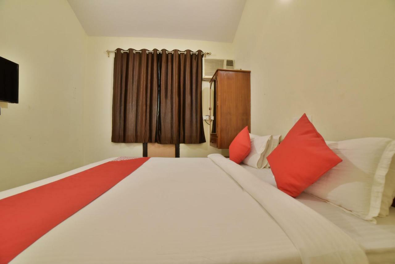 Big Daddy'S Inn Candolim Luaran gambar