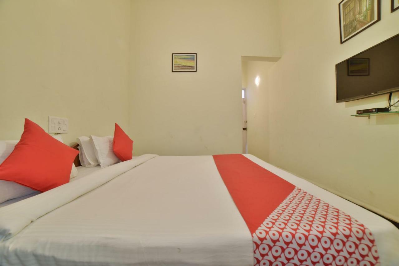 Big Daddy'S Inn Candolim Luaran gambar