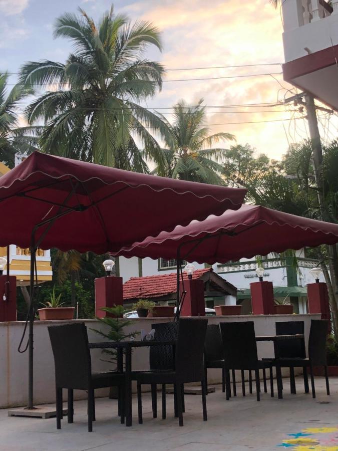 Big Daddy'S Inn Candolim Luaran gambar